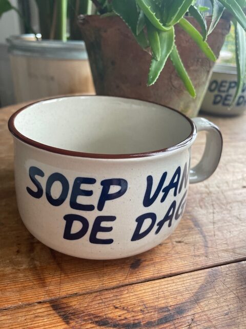 Vintage Soepkom Bruin Blauw Soep van de Dag